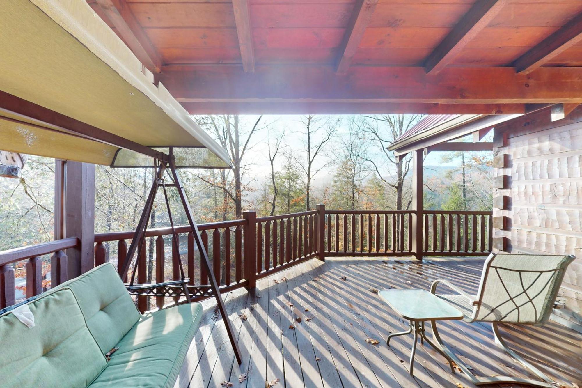 Mama Bear's Dream Sevierville